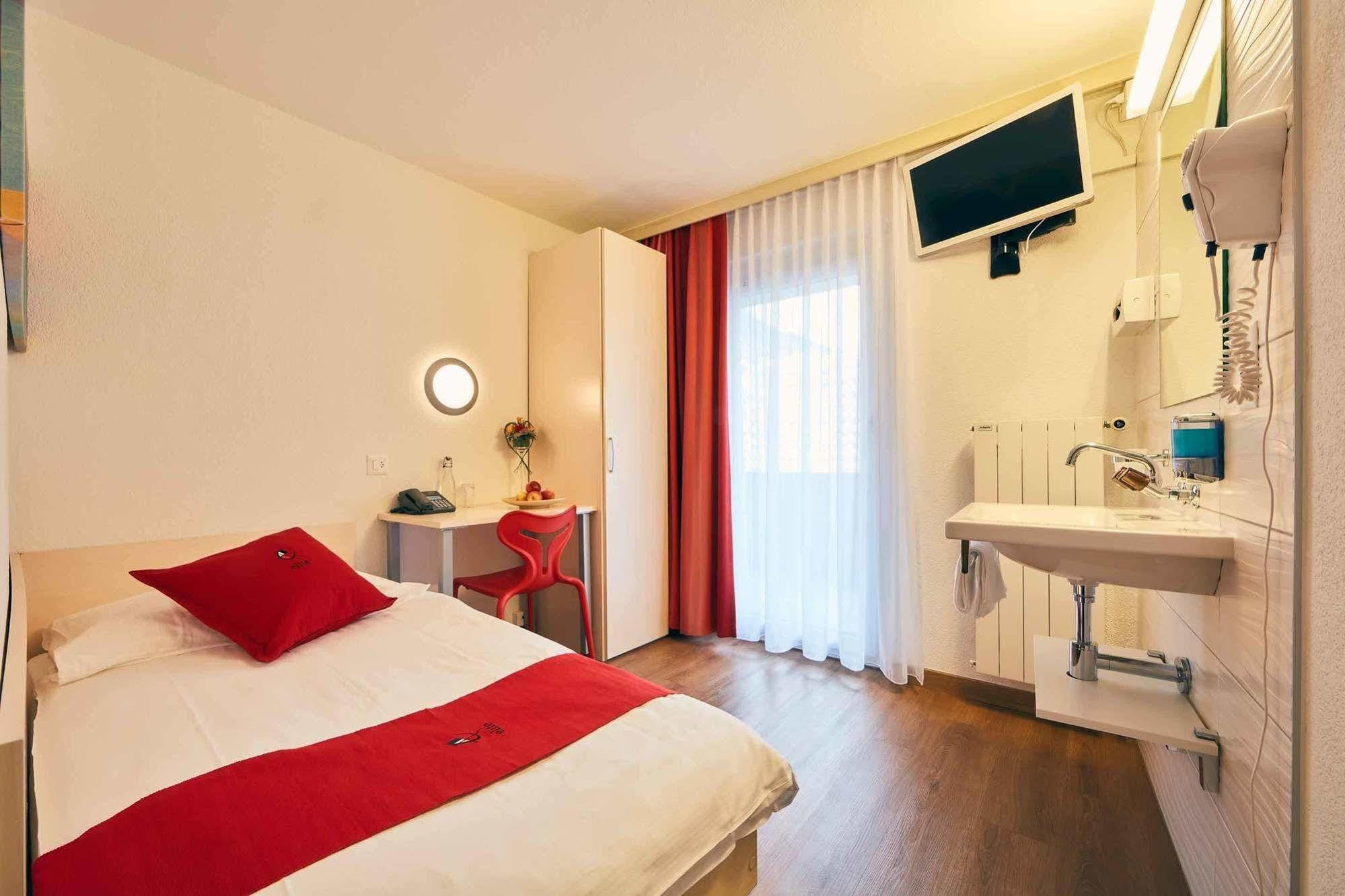 Elite Hotel Visp Exterior foto